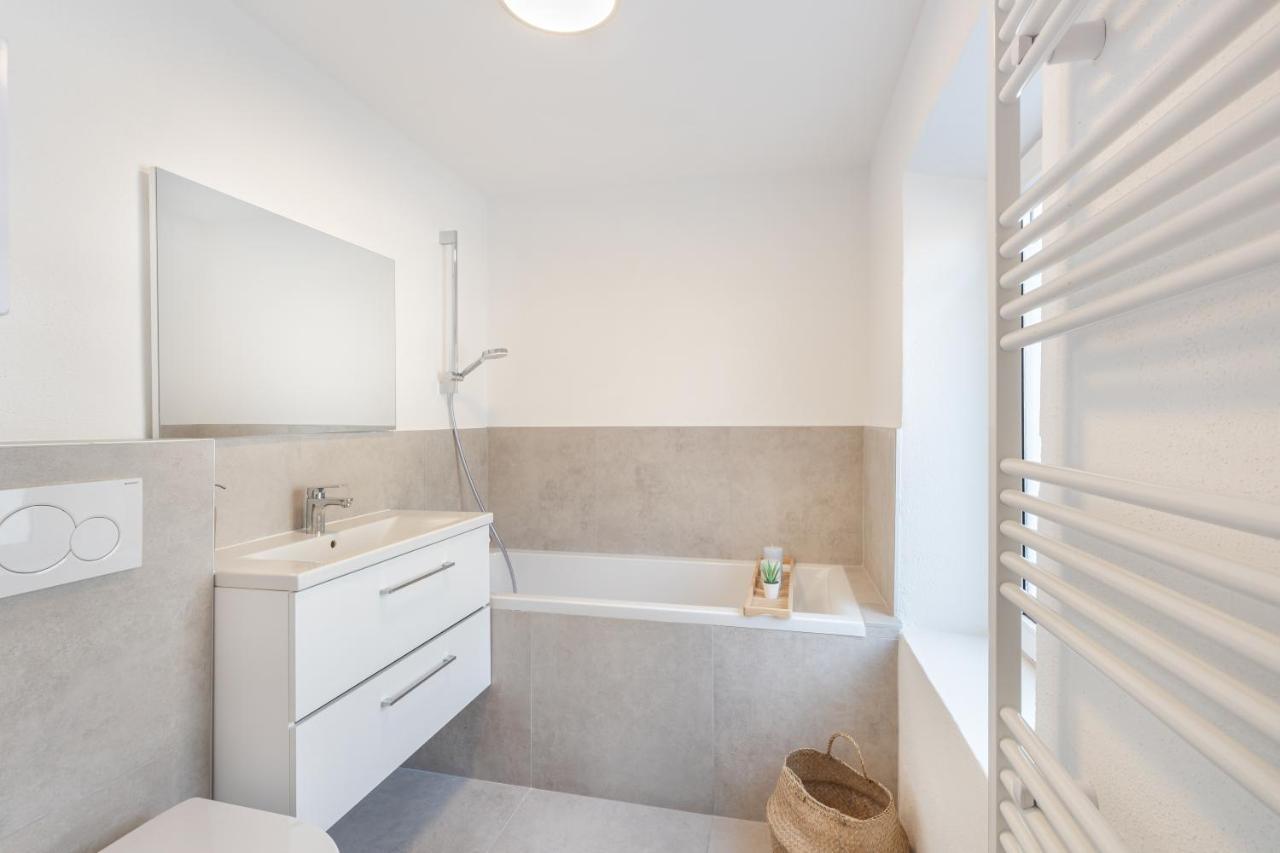 Terrace Apartment With 5 Rooms, Whirlpool And Bbq Augsburg Ngoại thất bức ảnh